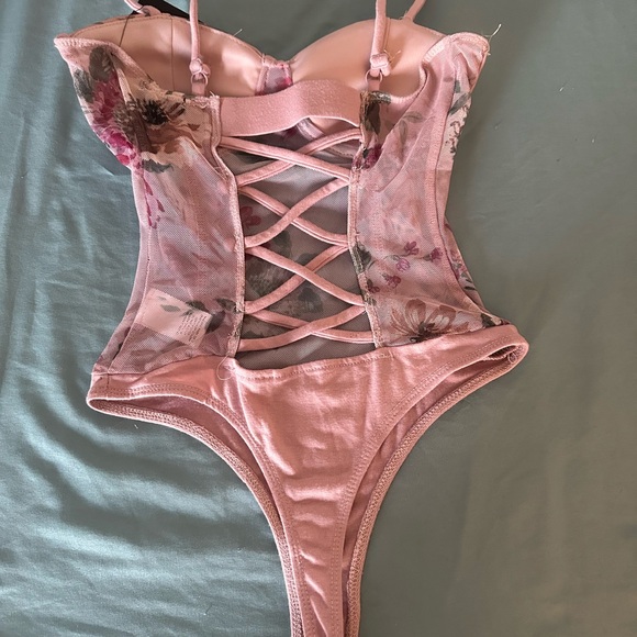 Pink floral corset bodysuit - Picture 2 of 3
